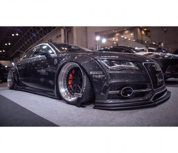 Liberty Walk Audi S7
