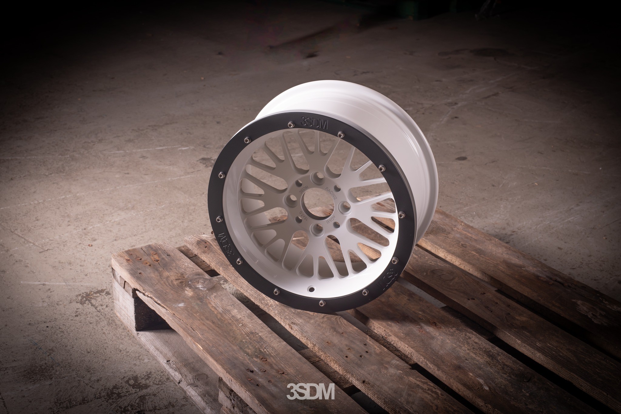 Check out our beadlock wheels being demonstra | C11cyZ7hnnN